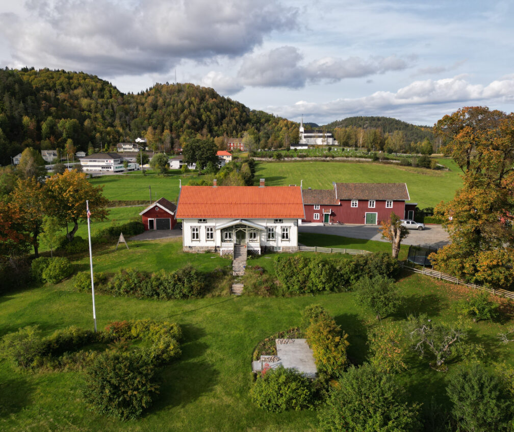 Gjerstad prestegård